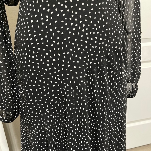 NWOT- Cabi- SET Sinatra Blouse (Medium #3956) and Sinatra Skirt (Size 8 #4024) - Picture 6 of 16